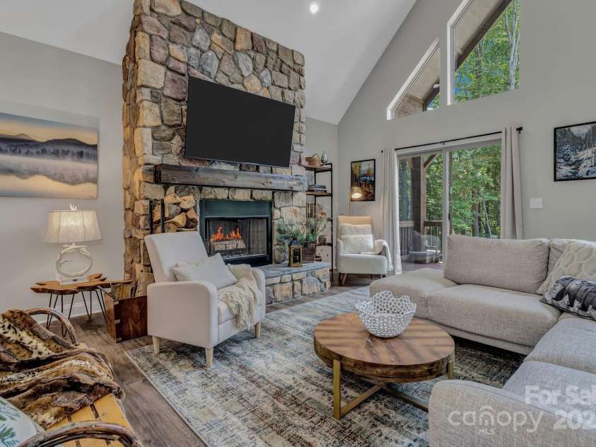 306 Feather Falls Trail, Black Mountain, NC 28711.  MLS# CAR4274840, YatesRealty ID 23050. 