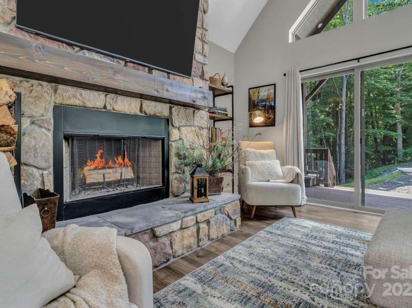 306 Feather Falls Trail, Black Mountain, NC 28711.  MLS# CAR4274840, YatesRealty ID 23050. 