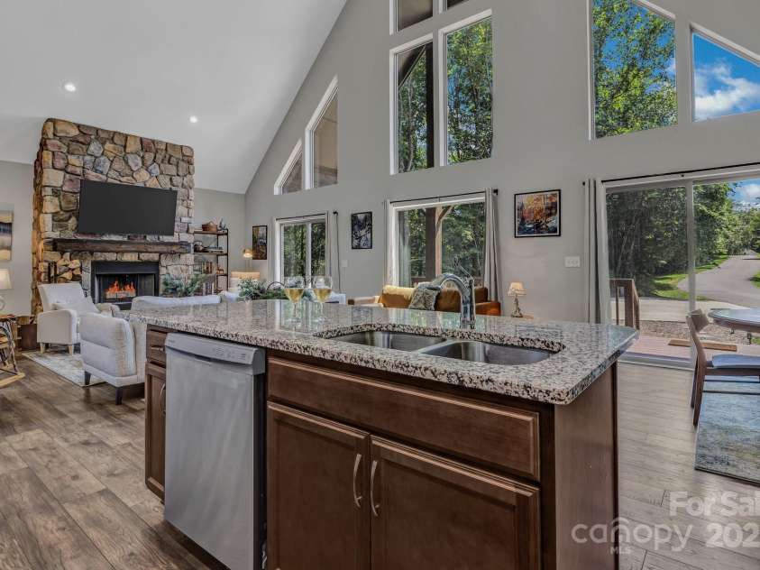 306 Feather Falls Trail, Black Mountain, NC 28711.  MLS# CAR4274840, YatesRealty ID 23050. 