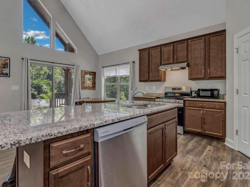 306 Feather Falls Trail, Black Mountain, NC 28711.  MLS# CAR4274840, YatesRealty ID 23050. 