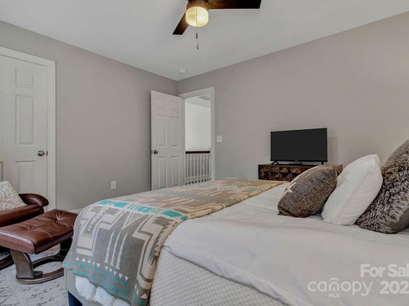 306 Feather Falls Trail, Black Mountain, NC 28711.  MLS# CAR4274840, YatesRealty ID 23050. 