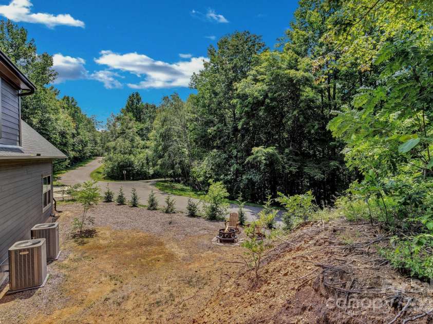 306 Feather Falls Trail, Black Mountain, NC 28711.  MLS# CAR4274840, YatesRealty ID 23050. 