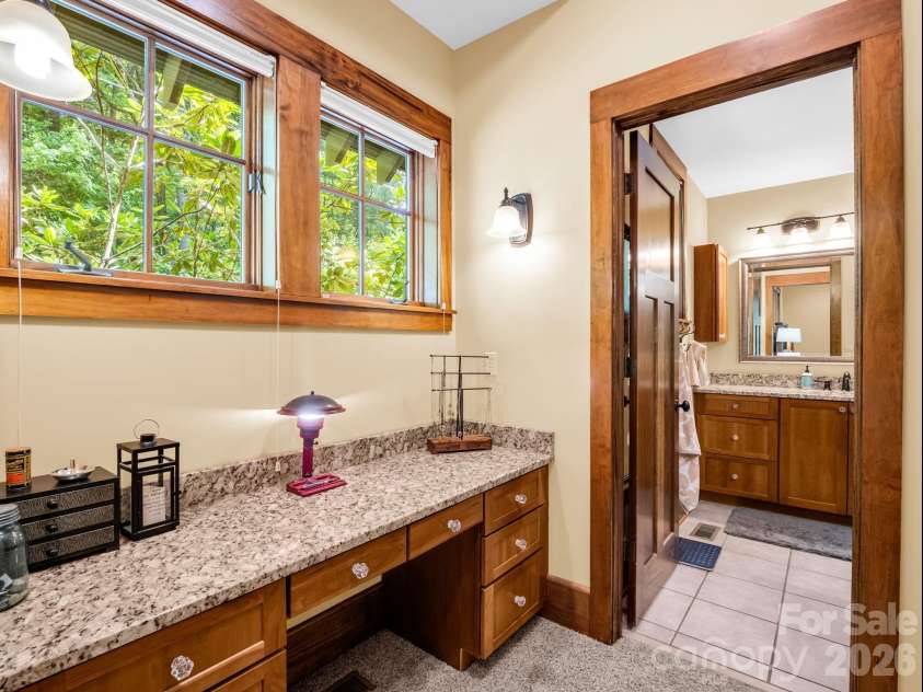 5 Longfellow Drive, Black Mountain, NC 28711.  MLS# CAR4380813, YatesRealty ID 23051. 