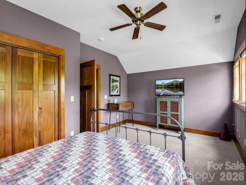 5 Longfellow Drive, Black Mountain, NC 28711.  MLS# CAR4380813, YatesRealty ID 23051. 