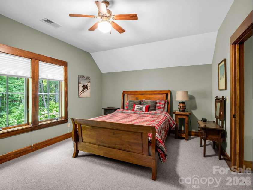 5 Longfellow Drive, Black Mountain, NC 28711.  MLS# CAR4380813, YatesRealty ID 23051. 