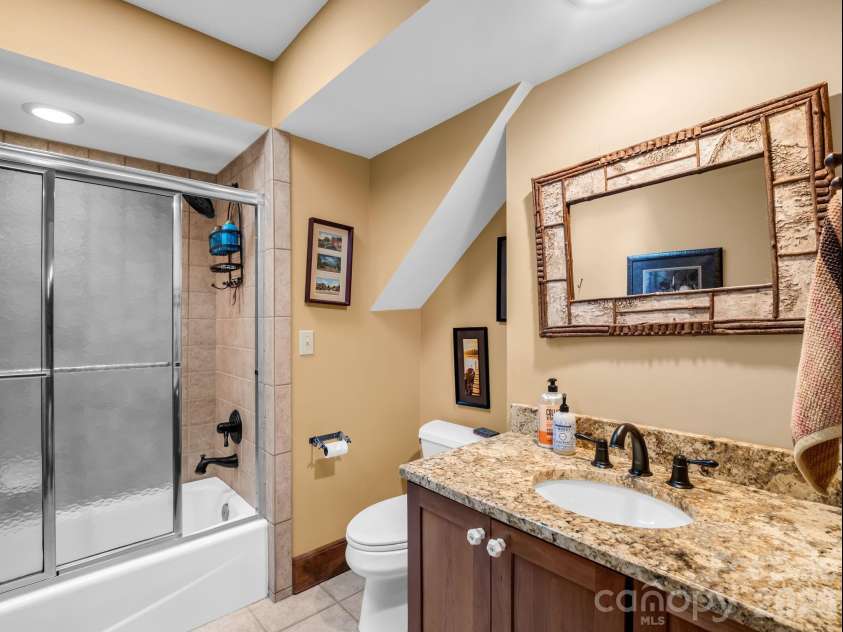 5 Longfellow Drive, Black Mountain, NC 28711.  MLS# CAR4380813, YatesRealty ID 23051. 