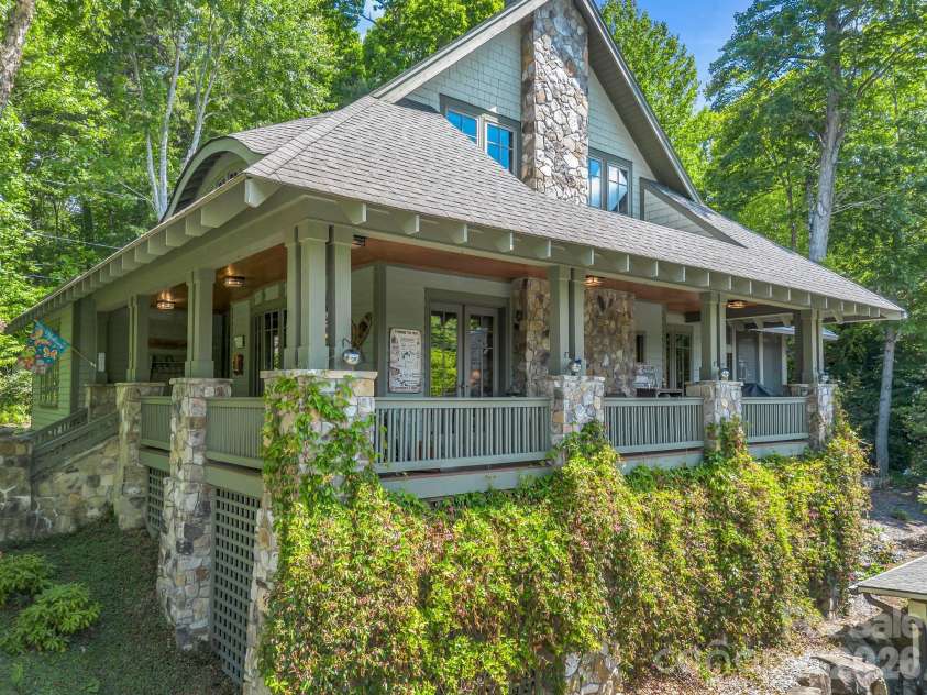5 Longfellow Drive, Black Mountain, NC 28711.  MLS# CAR4380813, YatesRealty ID 23051. Front West Corner of House