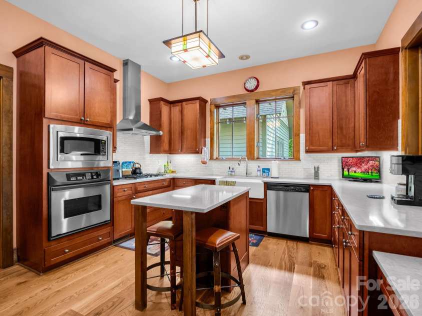 5 Longfellow Drive, Black Mountain, NC 28711.  MLS# CAR4380813, YatesRealty ID 23051. Kitchen
