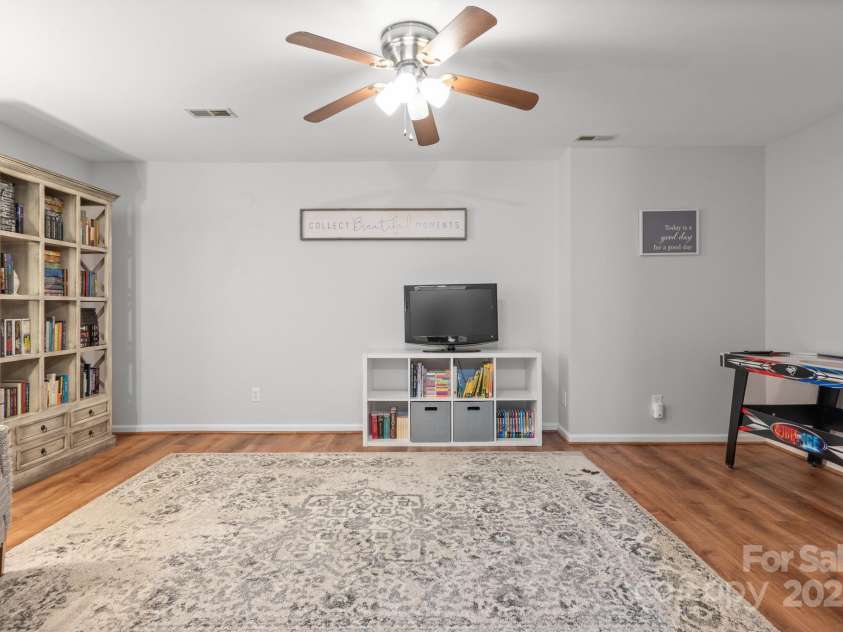 9214 Arbourgate Meadows Lane, Charlotte, NC 28277.  MLS# CAR4276061, YatesRealty ID 23051. 