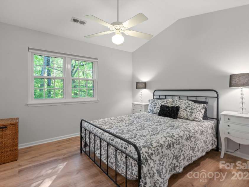 9214 Arbourgate Meadows Lane, Charlotte, NC 28277.  MLS# CAR4276061, YatesRealty ID 23051. 