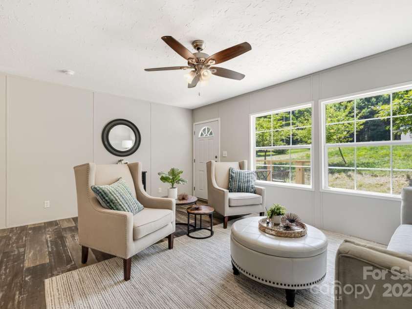 22 Bachelder Lane, Candler, NC 28715.  MLS# CAR4276290, YatesRealty ID 23052. 