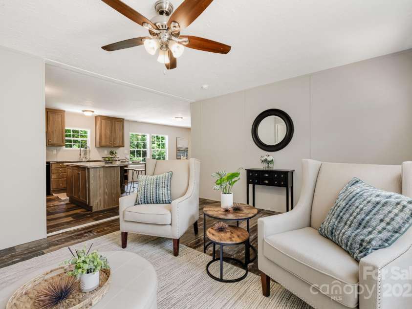 22 Bachelder Lane, Candler, NC 28715.  MLS# CAR4276290, YatesRealty ID 23052. 