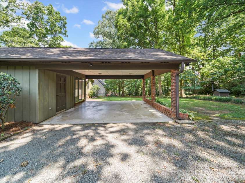 2104 Stoneyridge Drive, Charlotte, NC 28214.  MLS# CAR4275022, YatesRealty ID 23053. Carport