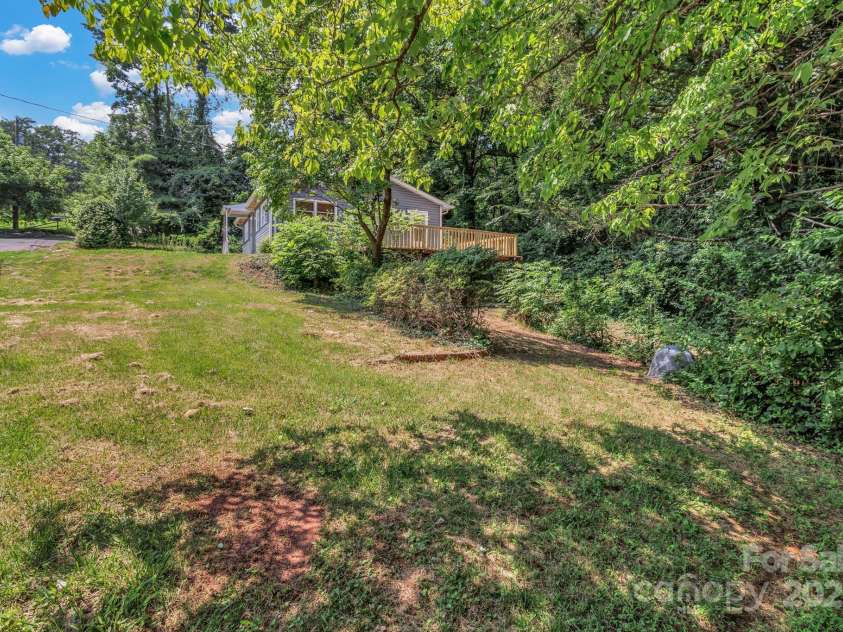 254 Wildwood Terrace, Marion, NC 28752.  MLS# CAR4276197, YatesRealty ID 23057. 