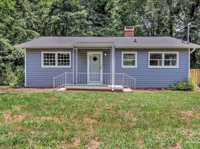 254 Wildwood Terrace, Marion, NC 28752.  MLS# CAR4276197, YatesRealty ID 23057. Front Elevation