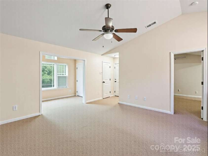 131 Morningside Lane, Hendersonville, NC 28792.  MLS# CAR4276321, YatesRealty ID 23059. 