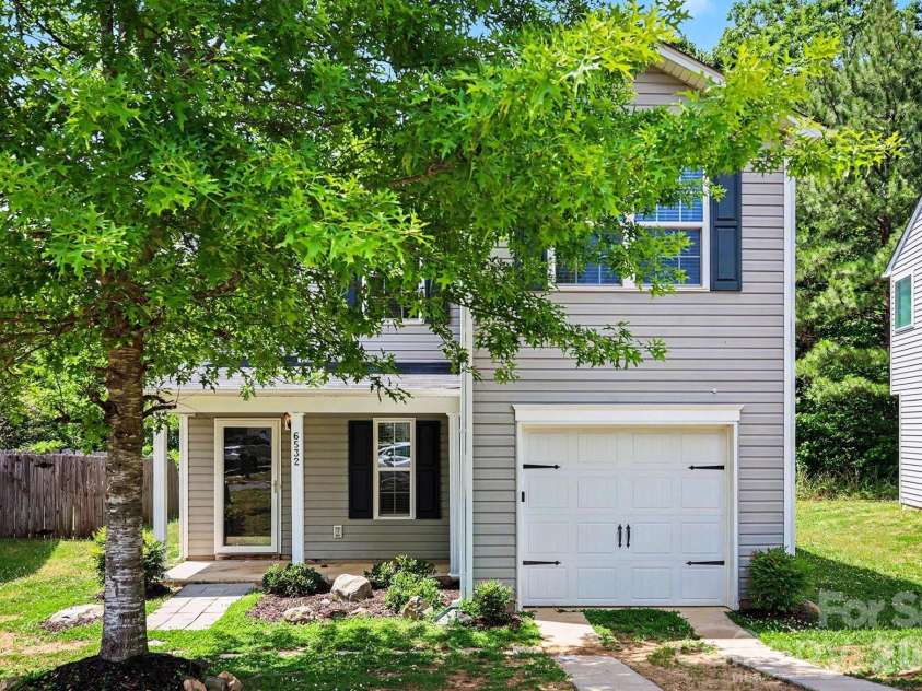 6532 Pennacook Drive, Charlotte, NC 28214.  MLS# CAR4382292, YatesRealty ID 23059. 