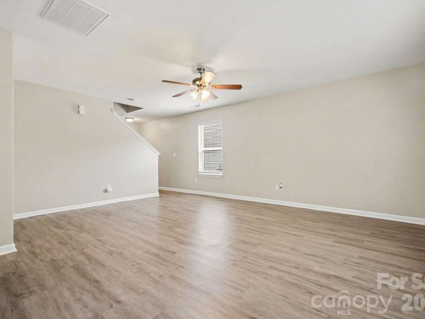 6532 Pennacook Drive, Charlotte, NC 28214.  MLS# CAR4382292, YatesRealty ID 23059. 