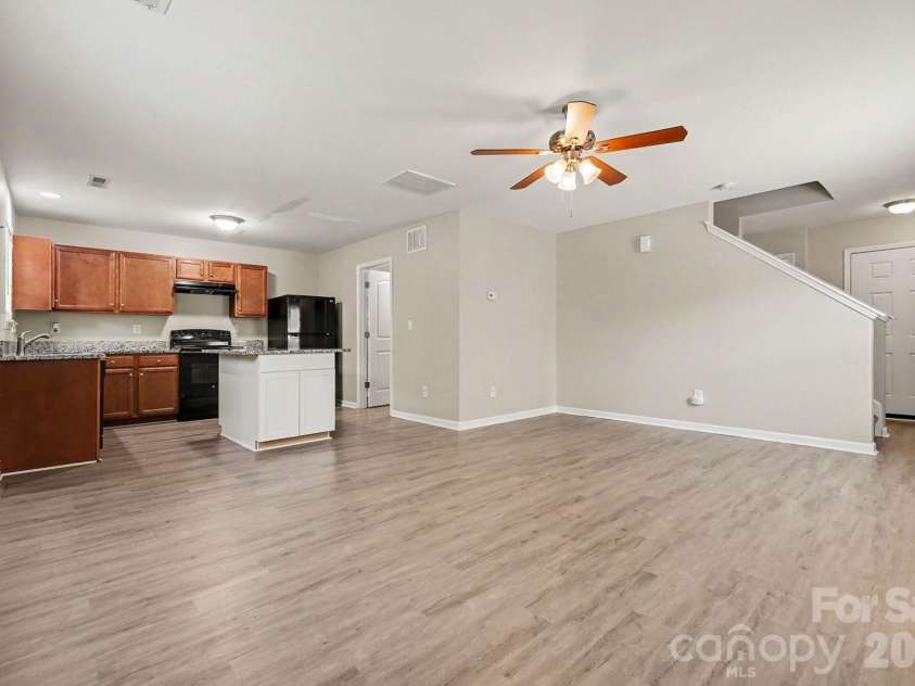 6532 Pennacook Drive, Charlotte, NC 28214.  MLS# CAR4382292, YatesRealty ID 23059. 