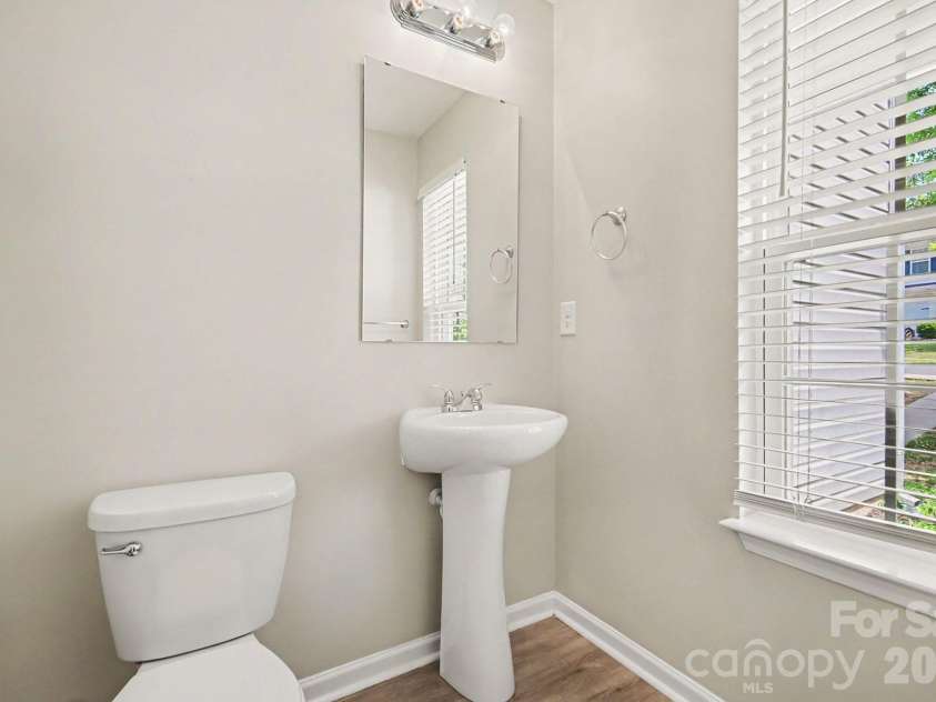 6532 Pennacook Drive, Charlotte, NC 28214.  MLS# CAR4382292, YatesRealty ID 23059. 