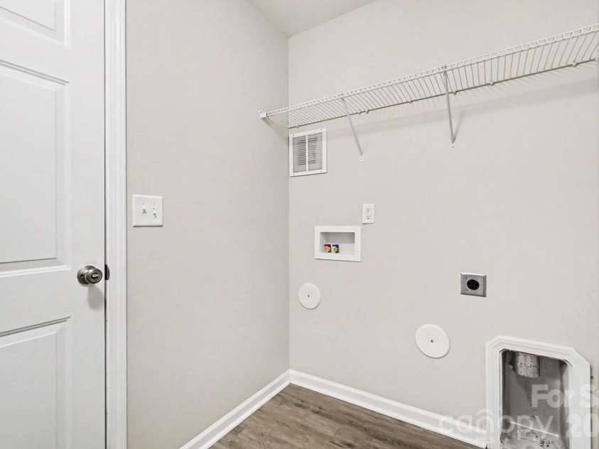 6532 Pennacook Drive, Charlotte, NC 28214.  MLS# CAR4382292, YatesRealty ID 23059. 