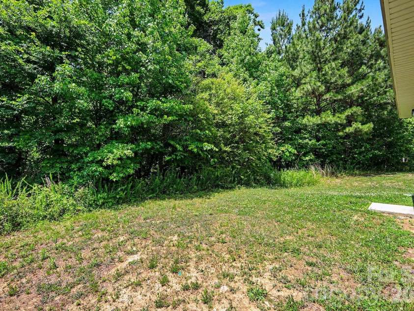 6532 Pennacook Drive, Charlotte, NC 28214.  MLS# CAR4382292, YatesRealty ID 23059. 