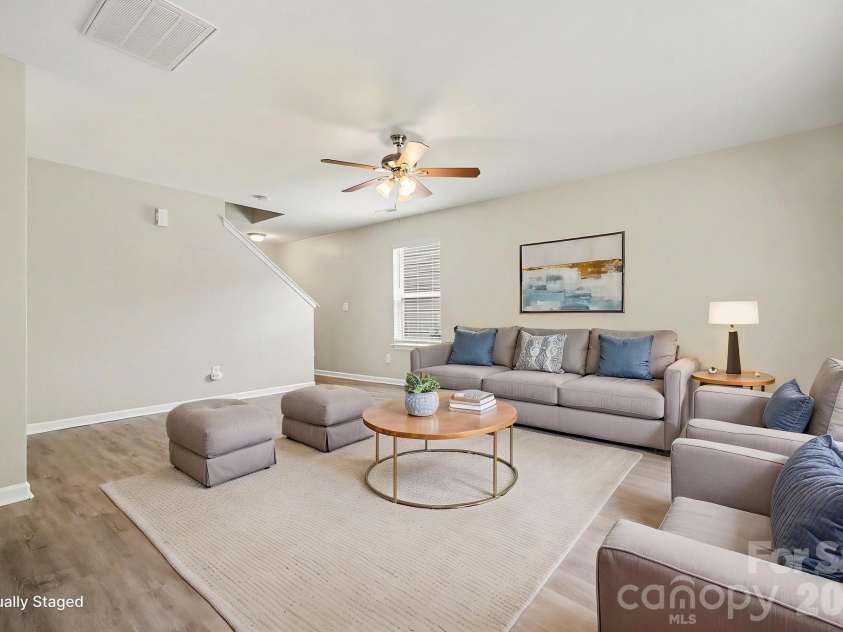 6532 Pennacook Drive, Charlotte, NC 28214.  MLS# CAR4382292, YatesRealty ID 23059. Virtually Staged