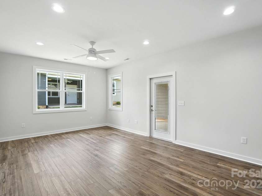 1530 29th Street, Hickory, NC 28602.  MLS# CAR4300655, YatesRealty ID 2306. 