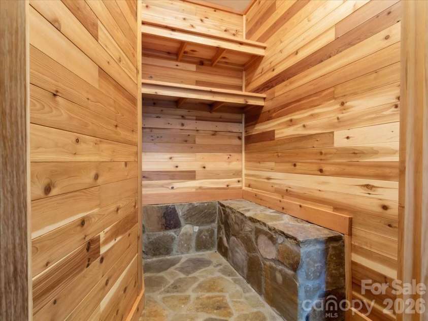 218 Slickrock Road, Burnsville, NC 28714.  MLS# CAR4377114, YatesRealty ID 23061. CEDAR CHANGING ROOM