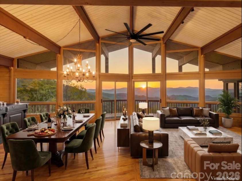 218 Slickrock Road, Burnsville, NC 28714.  MLS# CAR4377114, YatesRealty ID 23061. INTERIOR VIRTUALLY STAGED