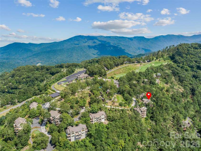 218 Slickrock Road, Burnsville, NC 28714.  MLS# CAR4377114, YatesRealty ID 23061. LOCATION, LOCATION, LOCATION!