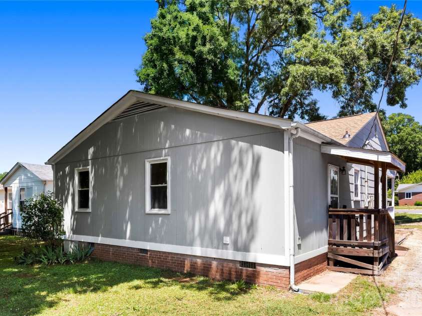 741 Cherry Road, Rock Hill, SC 29732.  MLS# CAR4383368, YatesRealty ID 23062. 