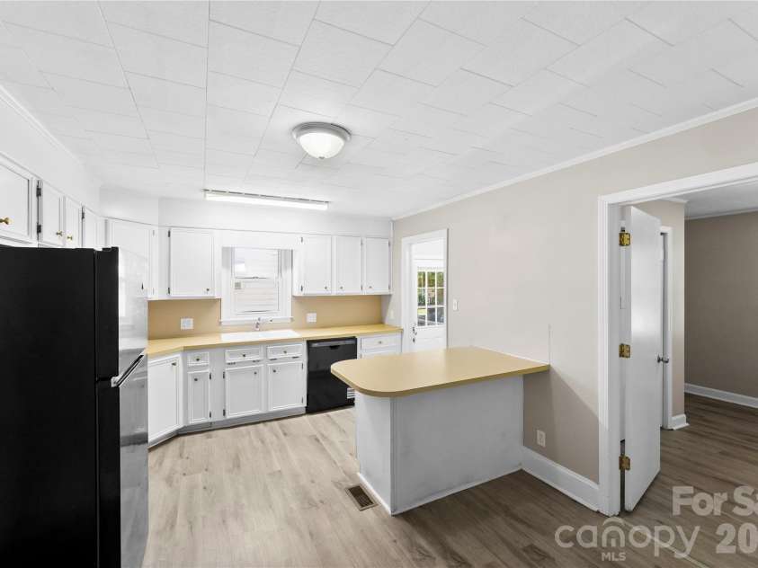 741 Cherry Road, Rock Hill, SC 29732.  MLS# CAR4383368, YatesRealty ID 23062. 