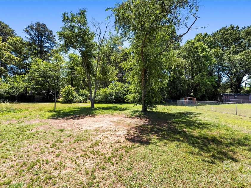 741 Cherry Road, Rock Hill, SC 29732.  MLS# CAR4383368, YatesRealty ID 23062. 