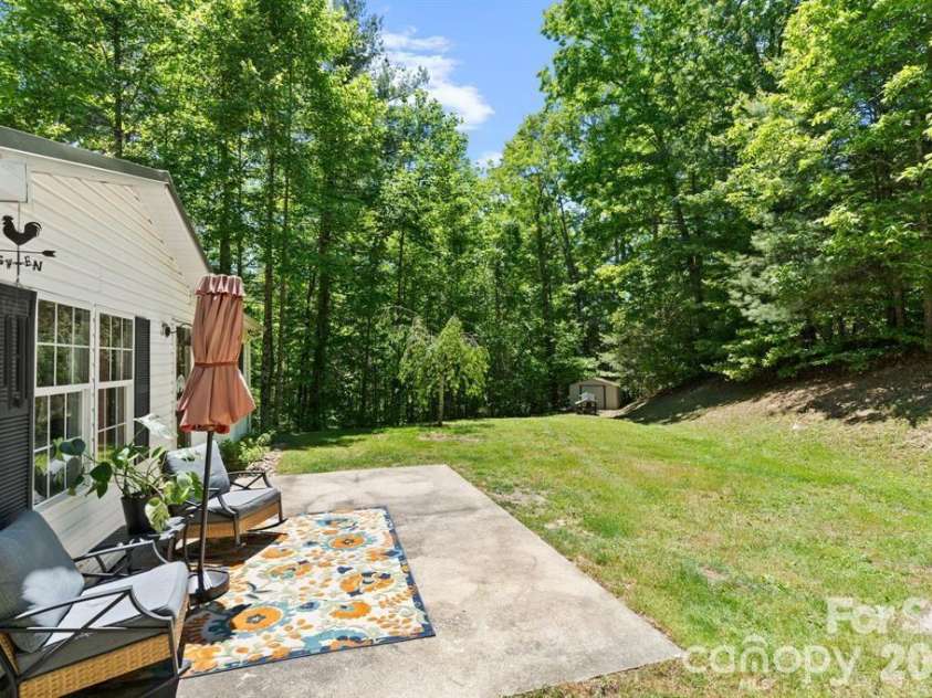 122 Fallswood Court, Hendersonville, NC 28739.  MLS# CAR4413913, YatesRealty ID 23063. 