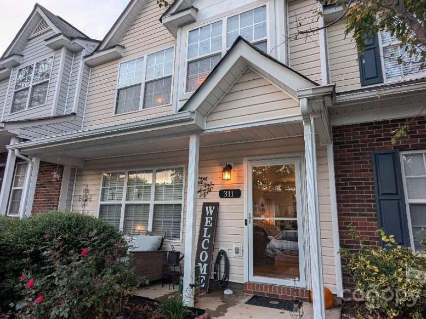 311 Wilkes Place Drive, Fort Mill, SC 29715.  MLS# CAR4276333, YatesRealty ID 23064. 