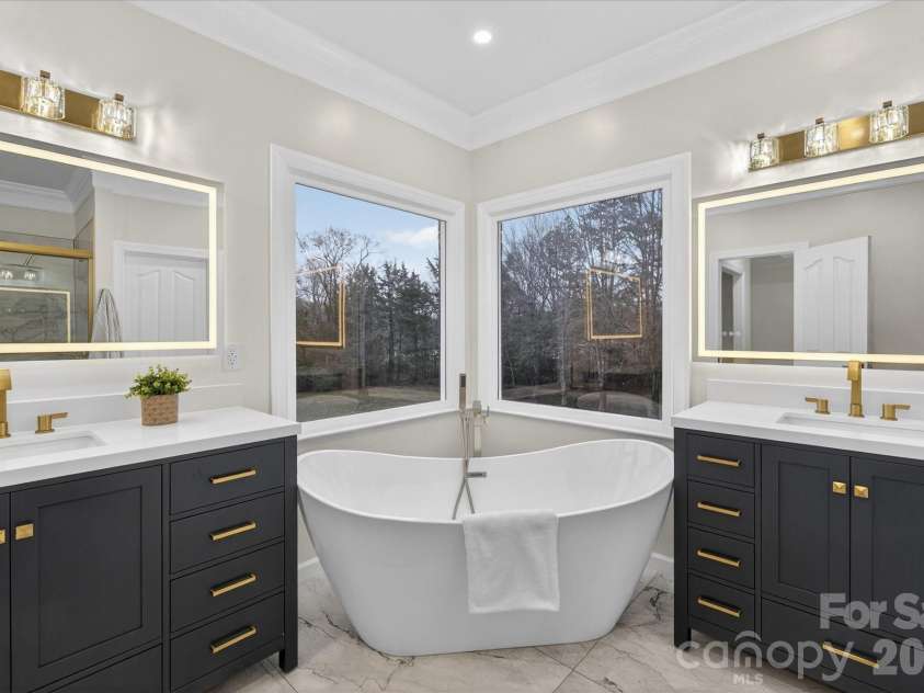 9200 Rock Water Court, Waxhaw, NC 28173.  MLS# CAR4352369, YatesRealty ID 23064. 