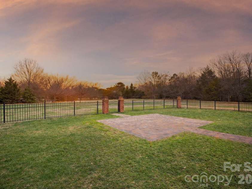 9200 Rock Water Court, Waxhaw, NC 28173.  MLS# CAR4352369, YatesRealty ID 23064. 