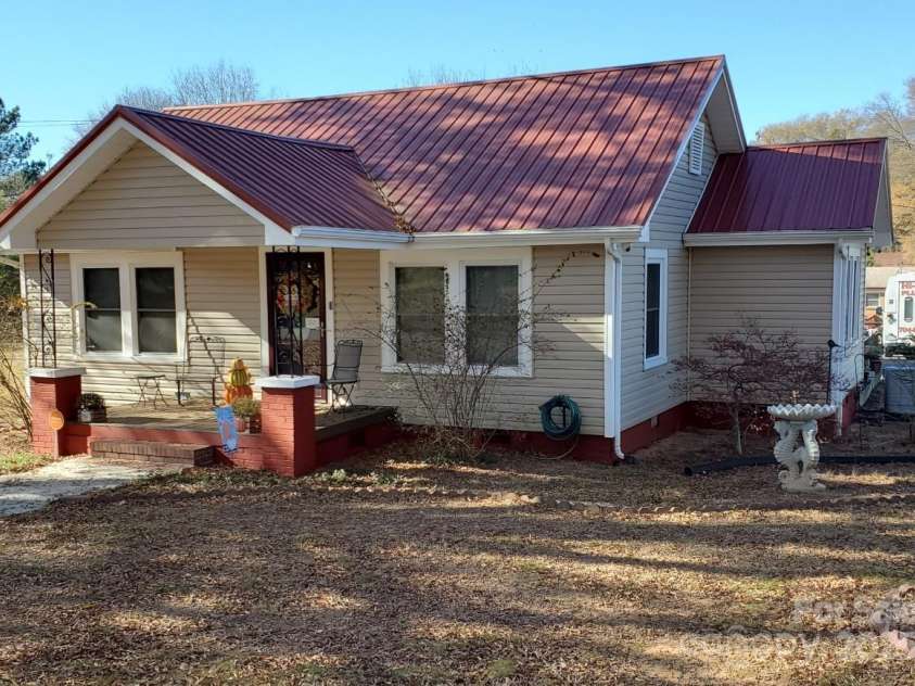 4303 Grier Street, Gastonia, NC 28056.  MLS# CAR4276488, YatesRealty ID 23065. 