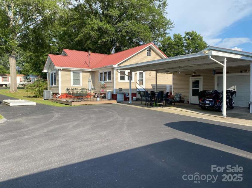 4303 Grier Street, Gastonia, NC 28056.  MLS# CAR4276488, YatesRealty ID 23065. 
