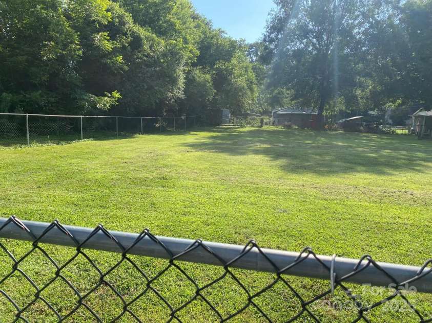 4303 Grier Street, Gastonia, NC 28056.  MLS# CAR4276488, YatesRealty ID 23065. 
