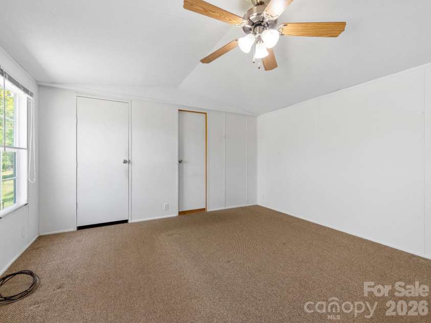 111 Otter Ridge Drive, Leicester, NC 28748.  MLS# CAR4378158, YatesRealty ID 23068. Primary Bedroom
