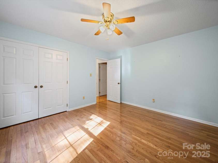 2020 Dawnshire Drive, Gastonia, NC 28054.  MLS# CAR4270275, YatesRealty ID 23068. 