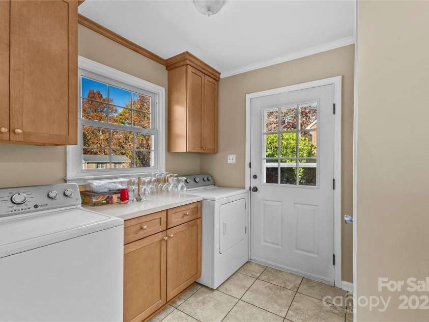 2020 Dawnshire Drive, Gastonia, NC 28054.  MLS# CAR4270275, YatesRealty ID 23068. 