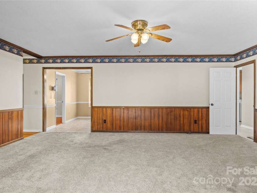 2020 Dawnshire Drive, Gastonia, NC 28054.  MLS# CAR4270275, YatesRealty ID 23068. 