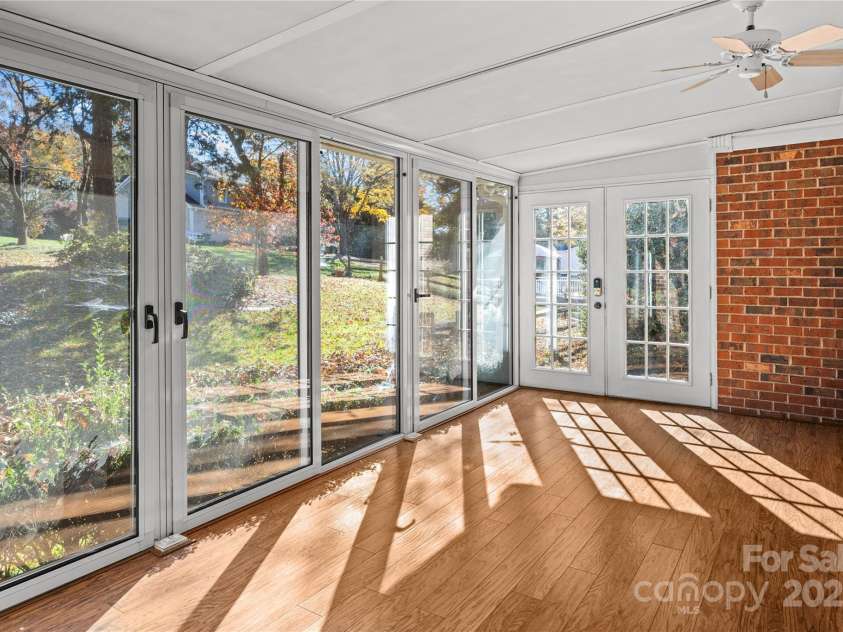 2020 Dawnshire Drive, Gastonia, NC 28054.  MLS# CAR4270275, YatesRealty ID 23068. 