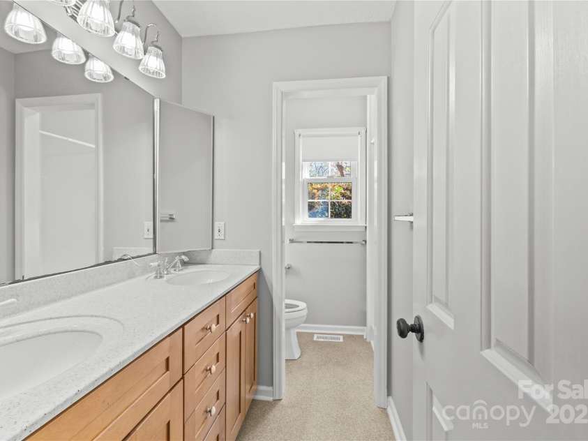 2020 Dawnshire Drive, Gastonia, NC 28054.  MLS# CAR4270275, YatesRealty ID 23068. 