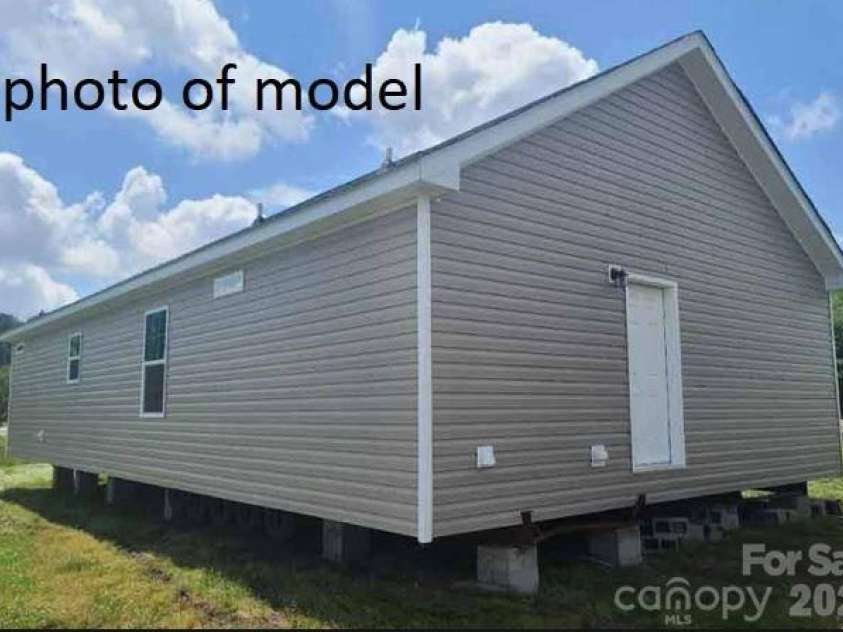 2312 Magnolia Place, Morganton, NC 28655.  MLS# CAR4336735, YatesRealty ID 2307. 