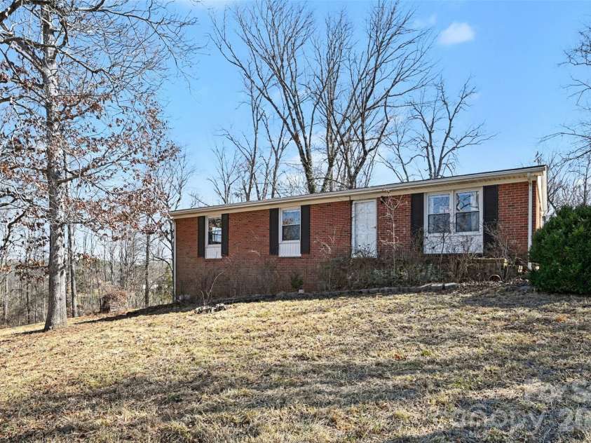 4650 Windy Road, Concord, NC 28027.  MLS# CAR4347275, YatesRealty ID 2307. 4650 Windy Rd