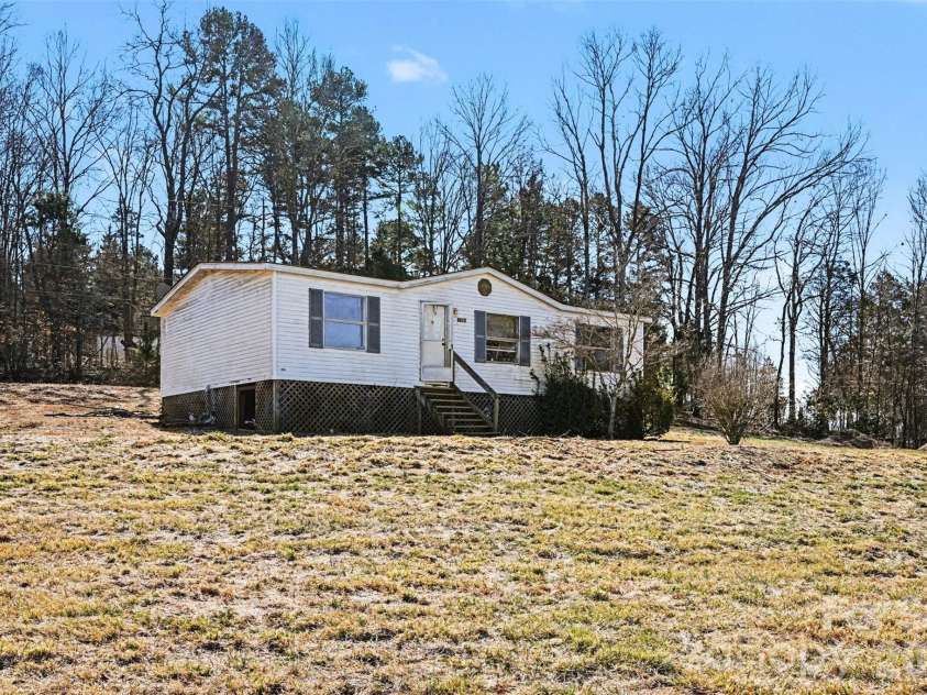 4650 Windy Road, Concord, NC 28027.  MLS# CAR4347275, YatesRealty ID 2307. 